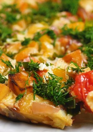 Омлет з картоплею на сковорідці