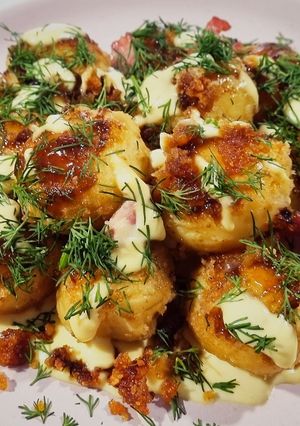 Молода картопля під соусом Карбонара. Рецепт молодої картоплі