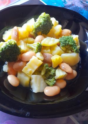 ПХ картопля з броколі та квасолею