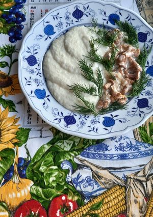 Пюре з цвітної капусти та картоплі з лисичками