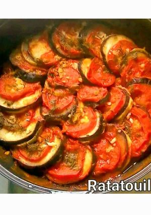 Рататуй на сковороді з картоплею