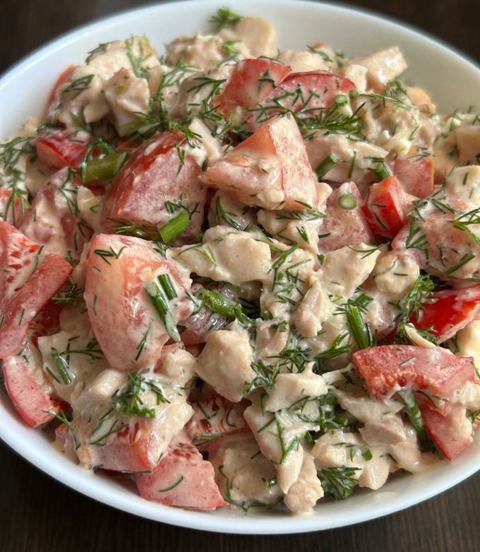 Салат з куркою та фетою