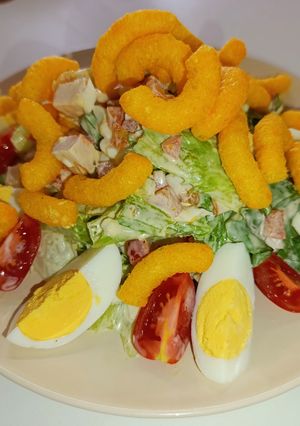 Салат з копченою курочкою