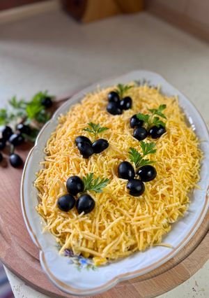 Салат з курки та ананасом