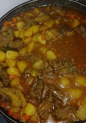 Тушкована картопля