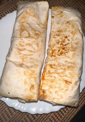 Шаурма з куркою і корейською морквою