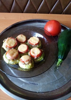 Горячая закуска на кабачках