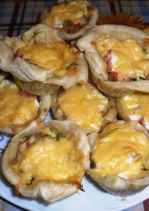 Закусочные корзиночки из слоёного теста