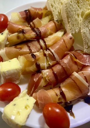 Закуска з динею