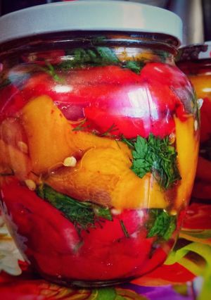 Закуска з маринованих солодких перців