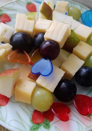 Закуска на шпажці