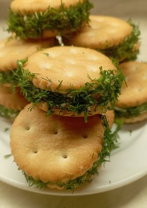 Закуска із крекеру