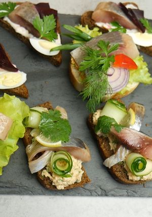 Закуски з оселедця. Три страви з оселедця до свята