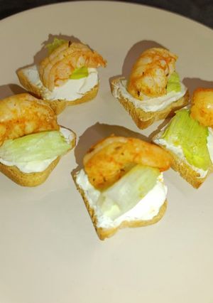 Канапки з креветкою