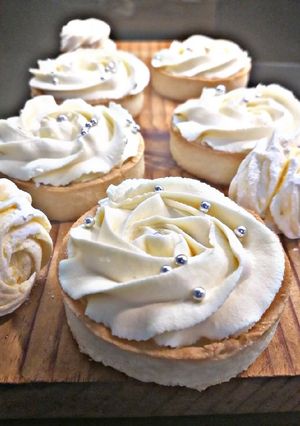 Тарталетки з лимонним курдом і ганашем на білому шоколаді