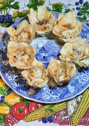 Тарталетки з тіста філо з білими грибами